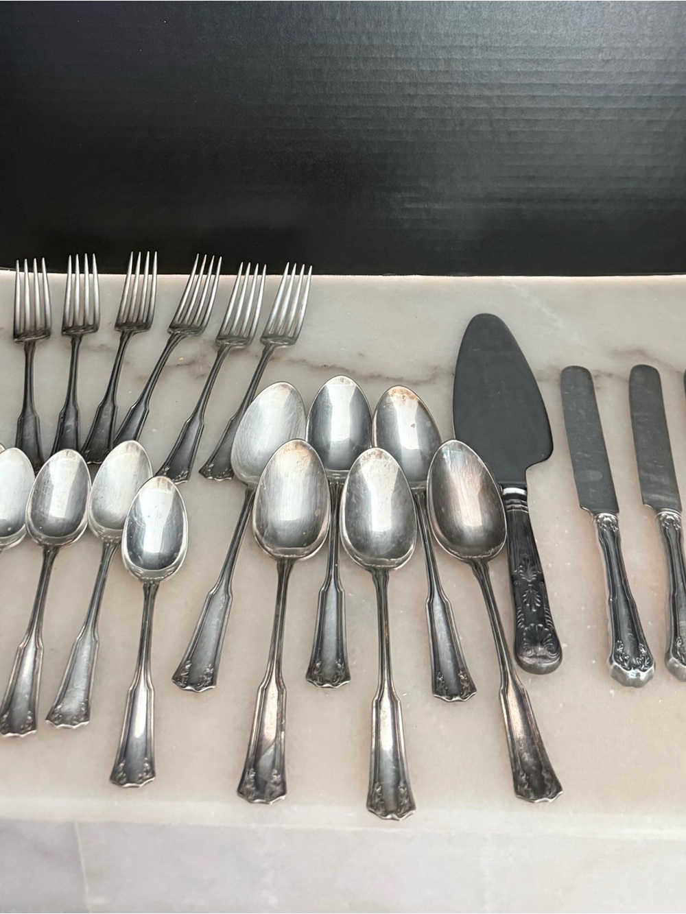 1910 R Wallace & Sons 25-piece set antique silverplated flatware “Sectional”